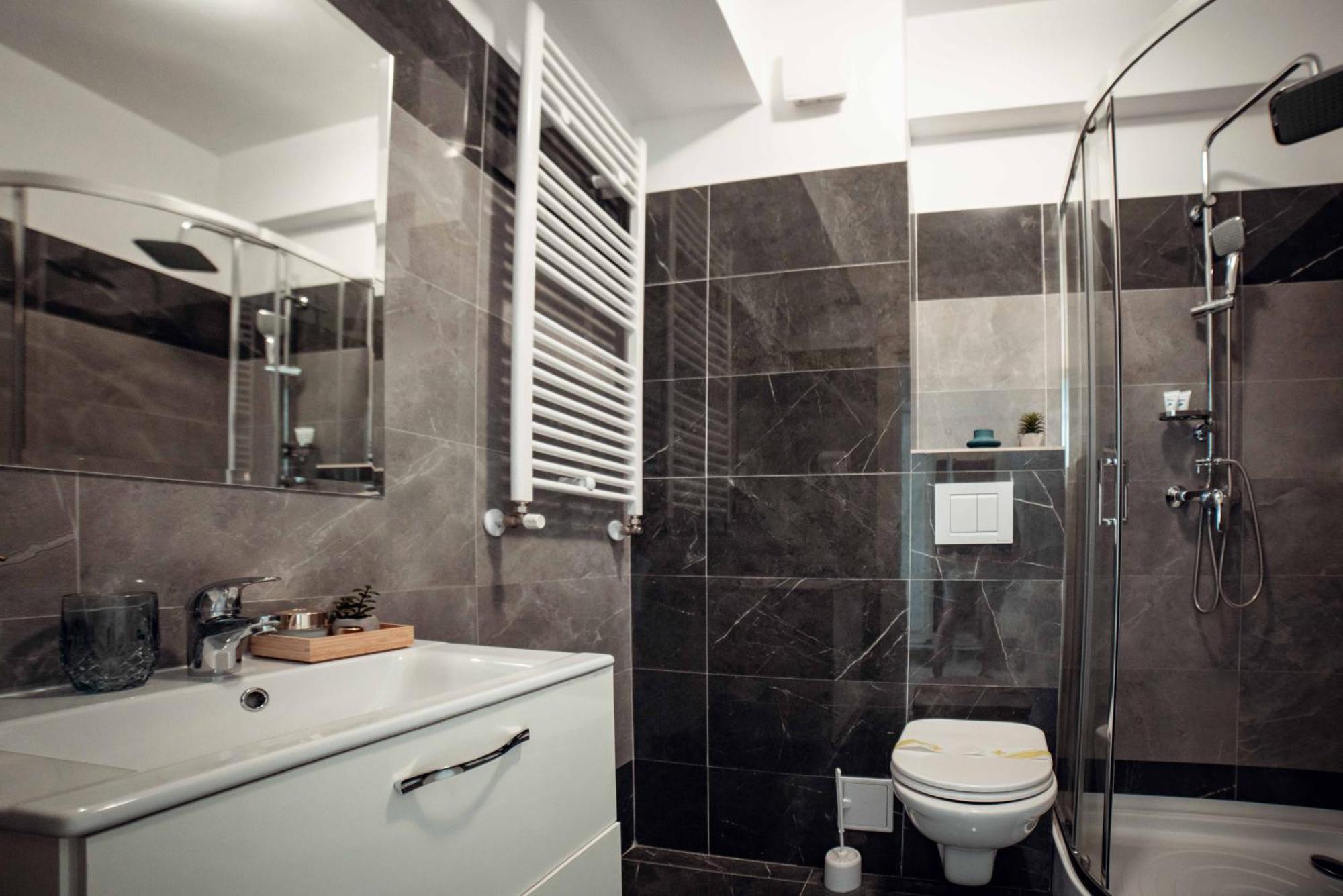 Cozy Collection Apartments At Palas Mall Iasi Exterior photo